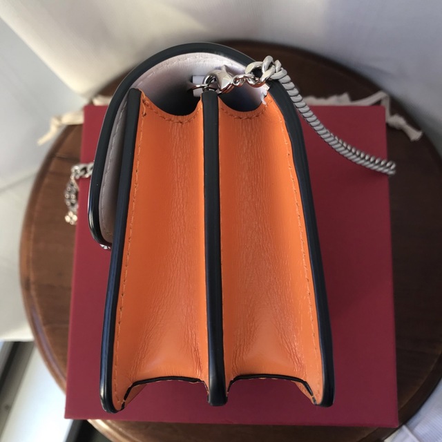 人気ブラドン VALENTINO - 【超美品】ヴァレンティノ ガラヴァーニ