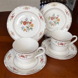 ロイヤルドルトン(Royal Doulton)の【美品】ロイヤルドルトン★キングスウッド★シノワズリ　トリオペア(食器)