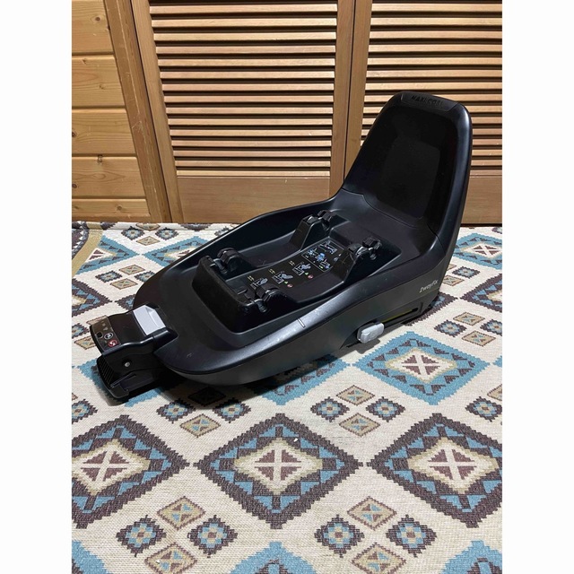 マキシコシ 2wayfix isofix 固定ベース