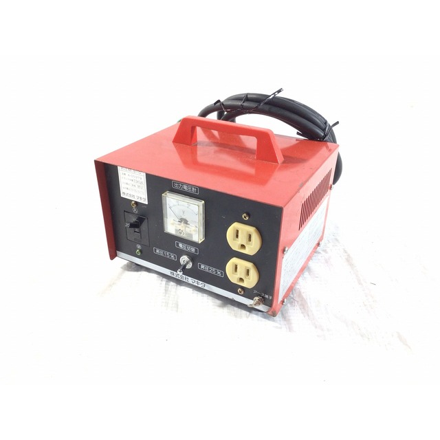 ☆中古品☆ makita マキタ 昇圧器 屋内型 A-05979 トランス容量 1.5KVA 単相85V 昇圧機 50/60Hz アップトランス DXタイプ 65327