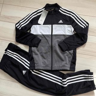 アディダス(adidas)の新品　アディダス  セットアップ　ジャージ上下　130(その他)