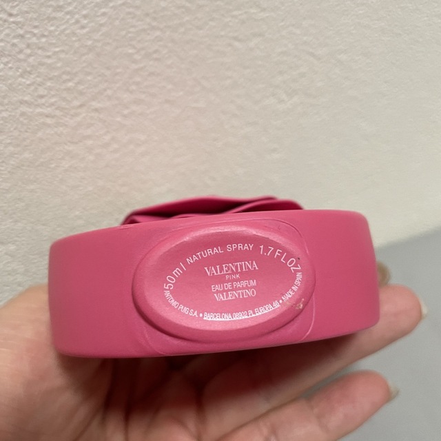 VALENTINO(ヴァレンティノ)のヴァレンティノ　ピンク　50ml コスメ/美容の香水(香水(女性用))の商品写真