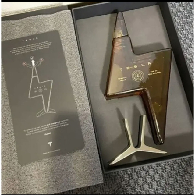 未開封 tesla tequila テスラ テキーラ 日本未発売 米国購入の 未開封 tesla tequila テスラ テキーラ 日本未発売 米国購入の