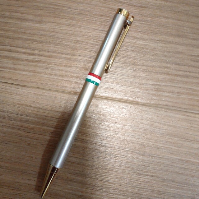 オロビアンコボールペン