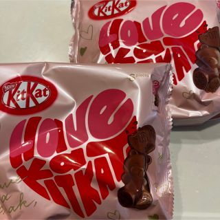 ネスレ(Nestle)のバレンタインに☆kitkatハートフルベアー2袋セット(菓子/デザート)