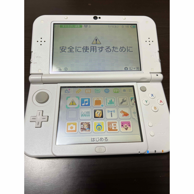 任天堂(ニンテンドウ)の【Nayu様専用】new NINTENDO 3DS LL ホワイト エンタメ/ホビーのゲームソフト/ゲーム機本体(携帯用ゲーム機本体)の商品写真