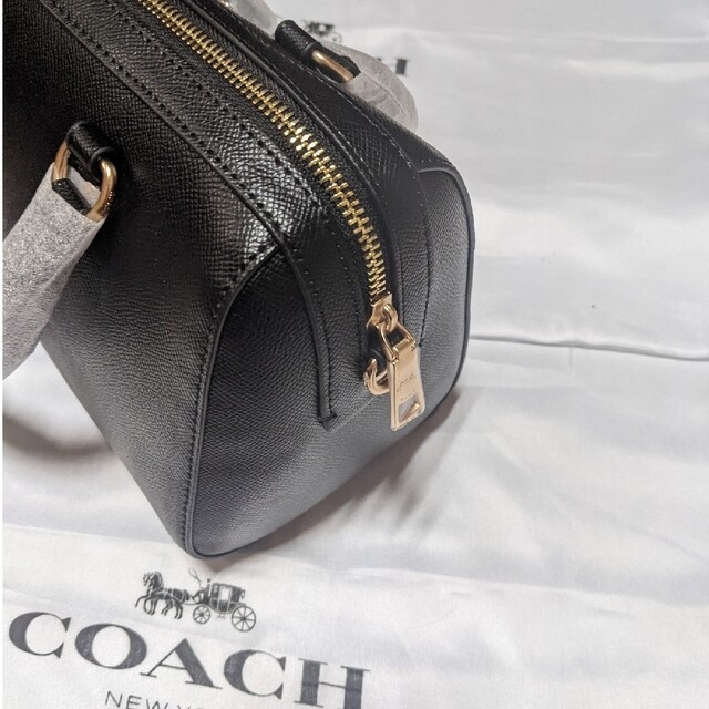 COACH  ミニバッグ　シンプル黒