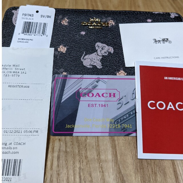 COACH(コーチ)のCOACH  長財布　ディズニーコラボ　101匹わんちゃん レディースのファッション小物(財布)の商品写真