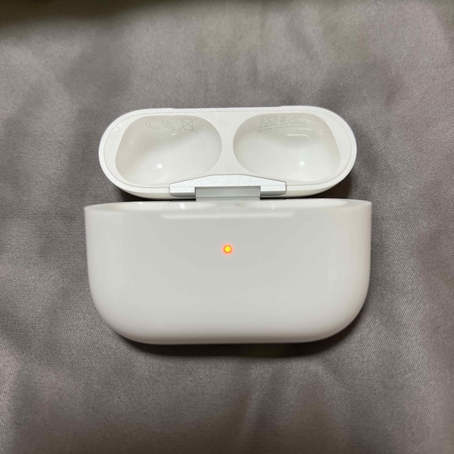 美品　Apple AirPods  Pro エアーポッズ　充電ケースのみ商品状態