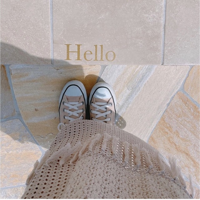 【 Hello】真鍮風ステッカー 何処にでも貼れる  玄関シール ドアサイン ハンドメイドのインテリア/家具(インテリア雑貨)の商品写真