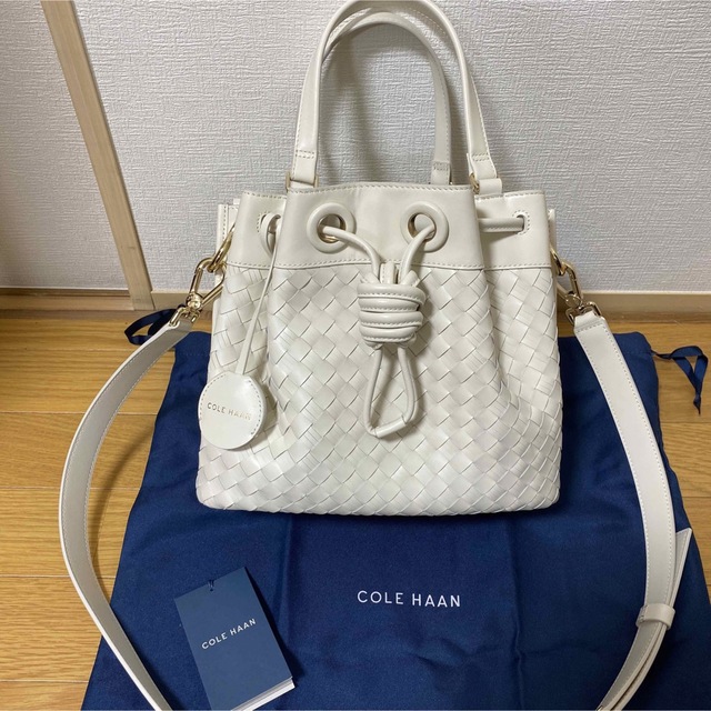 大勧め COLE HAAN コール ハーン レザー ショルダーバッグ 斜め掛け