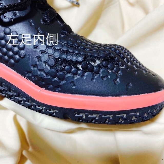 YONEX(ヨネックス)の26.5㎝　ヨネックス　バドミントンシューズ 　ブラック×レッド スポーツ/アウトドアのスポーツ/アウトドア その他(バドミントン)の商品写真