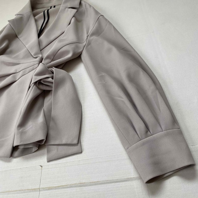 美品✨アドーア ジャケット 春服 シャツ ブラウス 日本製