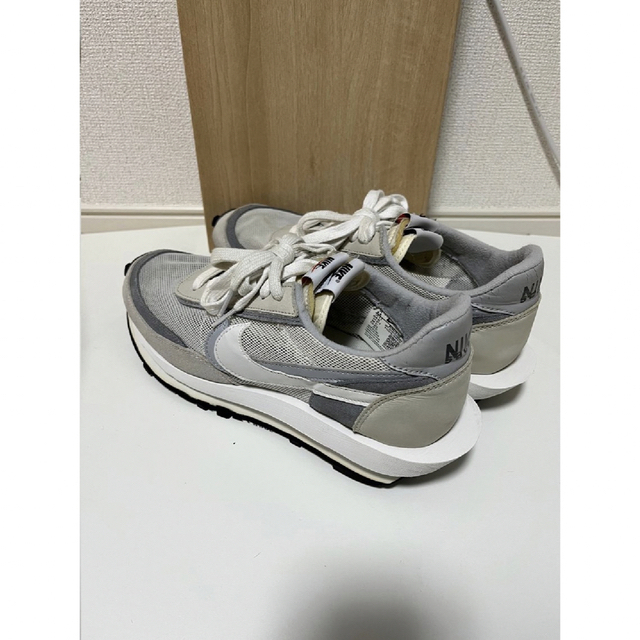 sacai(サカイ)のsacai × NIKE LDV WAFFLE WHITE 27.5 メンズの靴/シューズ(スニーカー)の商品写真