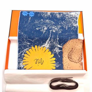 Hermes - 新品 HERMES エルメス ガヴロッシュ《生涯の友人》 スカーフ