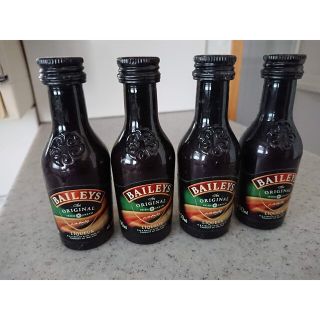 BAILEYS ベイリーズ ミニボトル４本セット(リキュール/果実酒)