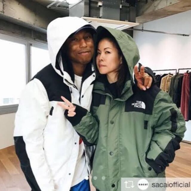 ビッグ割引 THE × sacai - sacai NORTH ダウン コラボ FACE サカイ