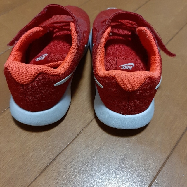 NIKE(ナイキ)のナイキ　靴　14cm キッズ/ベビー/マタニティのキッズ靴/シューズ(15cm~)(スニーカー)の商品写真