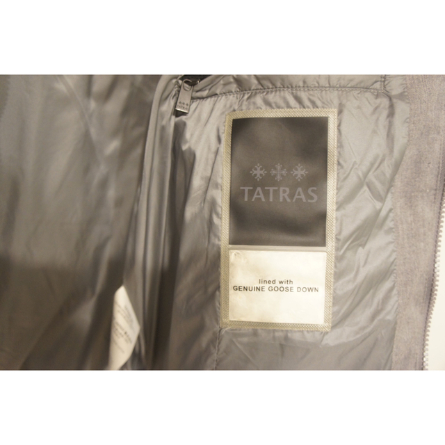 TATRAS(タトラス)のタトラス　ラビアナ　グレー01 レディースのジャケット/アウター(ダウンコート)の商品写真
