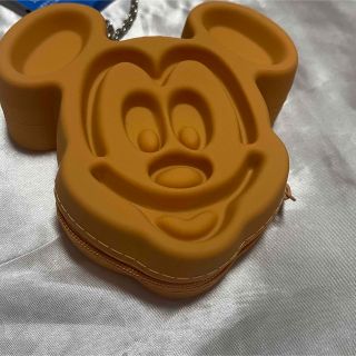 ディズニー　ミッキーワッフル　ミッキーハンバーガー　ぬいぐるみ　ポーチ