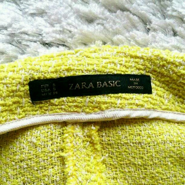 ZARA(ザラ)の値下げ！ZARA BASICのショートパンツ レディースのパンツ(ショートパンツ)の商品写真