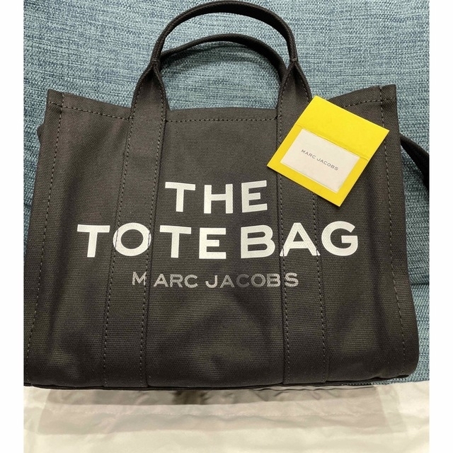 MARC JACOBS(マークジェイコブス)のお値下げ中！THE MARC JACOBS THE TOTE BAG ミディアム レディースのバッグ(トートバッグ)の商品写真