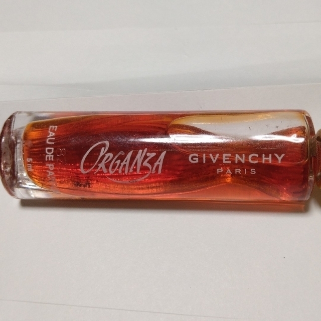 GIVENCHY(ジバンシィ)の香水　ジバンシー オルガンザ オーデパルファム 5ml コスメ/美容の香水(香水(女性用))の商品写真