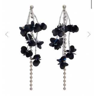 アメリヴィンテージ(Ameri VINTAGE)のアメリヴィンテージ　UND SEQUINS VOLUME EARRING(イヤリング)