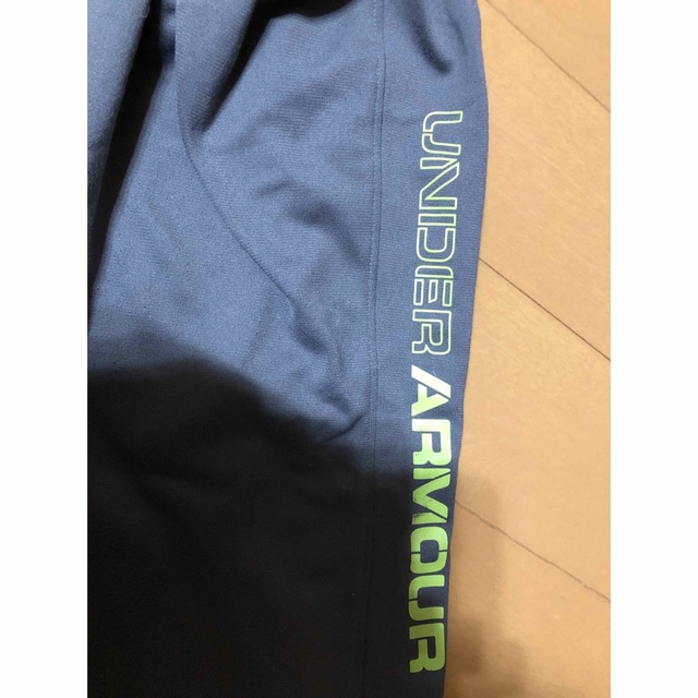 UNDER ARMOUR(アンダーアーマー)のアンダーアーマー  ジャージYSM キッズ/ベビー/マタニティのキッズ服男の子用(90cm~)(パンツ/スパッツ)の商品写真