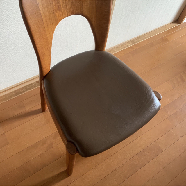 ACTUS(アクタス)の北欧　デンマーク　ダイニングチェア　椅子　アンティーク　モダン　チーク　無垢材 インテリア/住まい/日用品の椅子/チェア(ダイニングチェア)の商品写真
