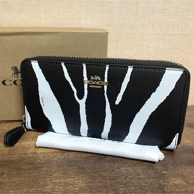 新品 COACH コーチ 52340ゼブラ シマウマ PVC レザー 長財布 - 財布