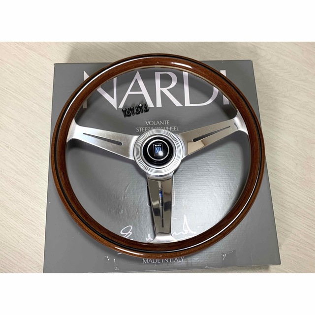 Nardi ステアリング　美品