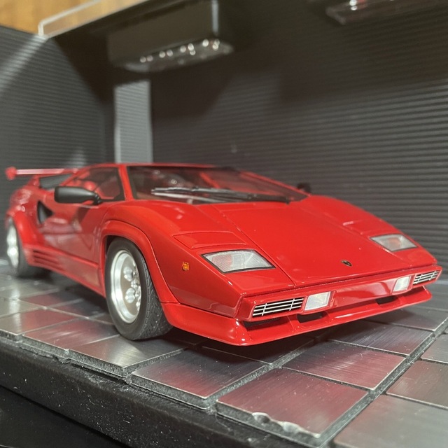 未展示品　京商1/18ランボルギーニ カウンタックLP5000クワトロバルボーレ