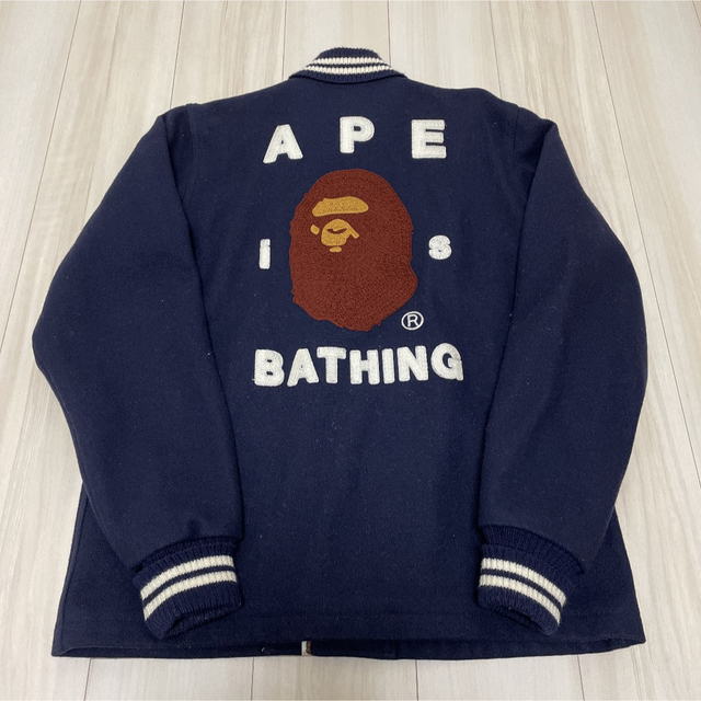 BAPE スタジャン【APE ベイプ エイプ アベイシングエイプ NIGO】