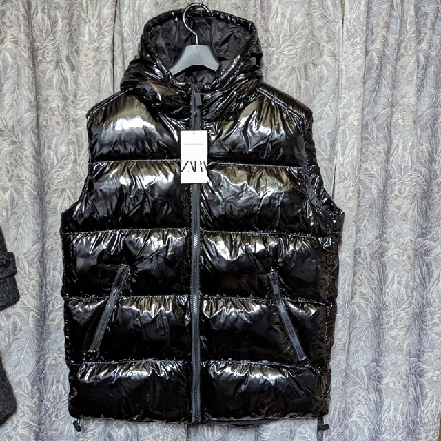 ZARAシャイニーWATER REPELLENTパフベストメンズ - ダウンベスト