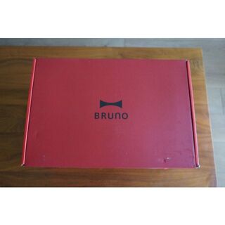 ブルーノ(BRUNO)の新品未使用　Bruno コンパクトホットプレート レッド BOE021-RD(ホットプレート)