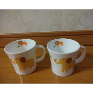 ノリタケ(Noritake)のノリタケNoritake　子供マグカップ　ペア　未使用(マグカップ)