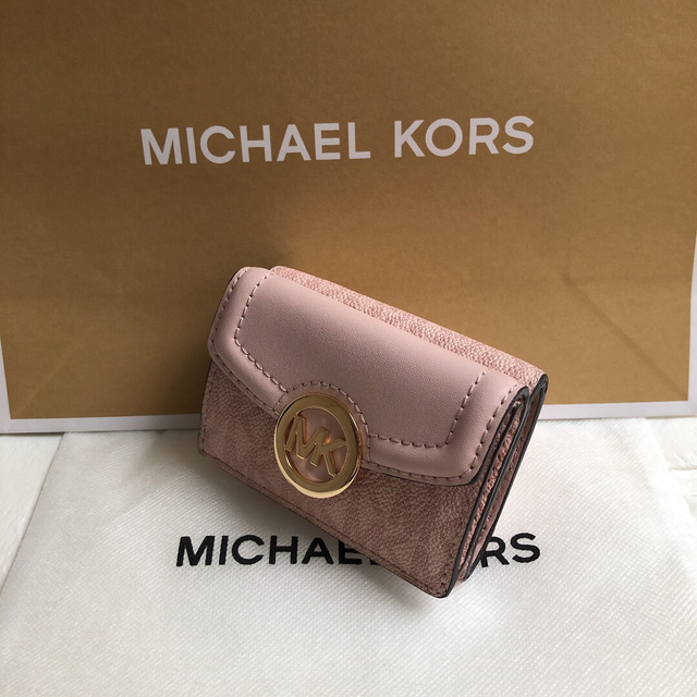 Michael Kors(マイケルコース)の新品 マイケルコース 定価28,600円 三つ折り財布 シグネチャー ピンク  レディースのファッション小物(財布)の商品写真