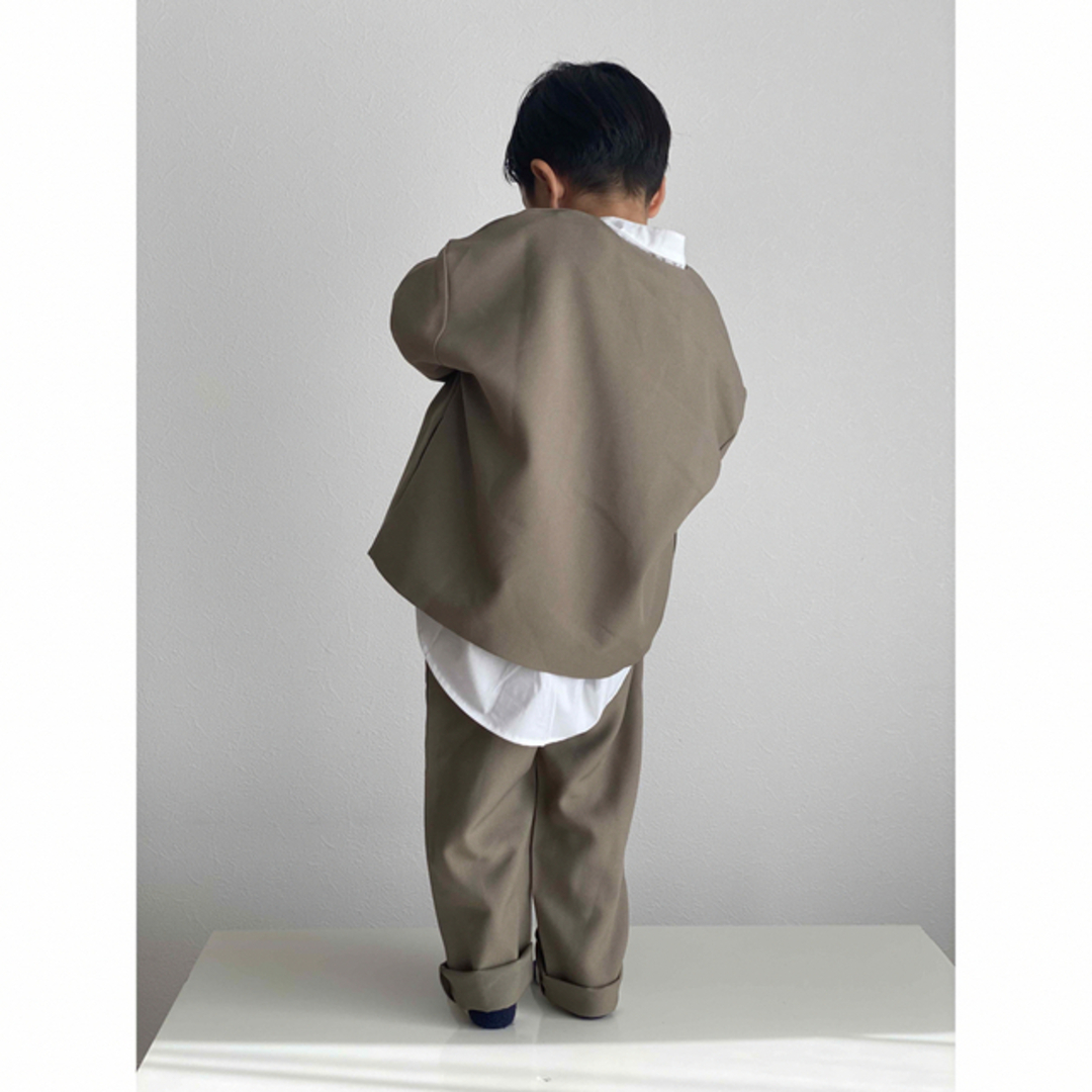 キッズ スーツ ジャケット セットアップ セレモニー 男の子 女の子 新品 キッズ/ベビー/マタニティのキッズ服男の子用(90cm~)(ドレス/フォーマル)の商品写真