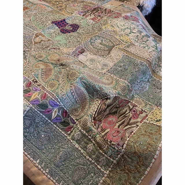 インド直送 インド刺繍ラグ タペストリー ヴィンテージラグ ザリ刺繍 インド直送 インド刺繍ラグ タペストリー ヴィンテージラグ ザリ刺繍