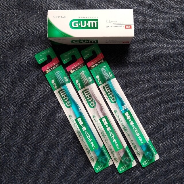 SUNSTAR - けい様専用です❗GUMデンタルペースト、歯ブラシ3本の通販