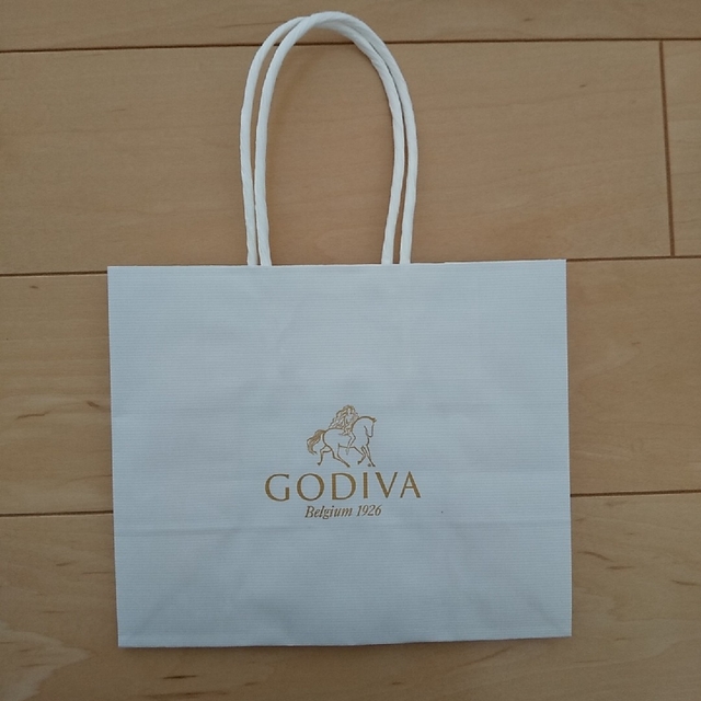 GODIVA(ゴディバ)のチョコレートショッパー 袋  手提げ袋 紙袋 レディースのバッグ(ショップ袋)の商品写真