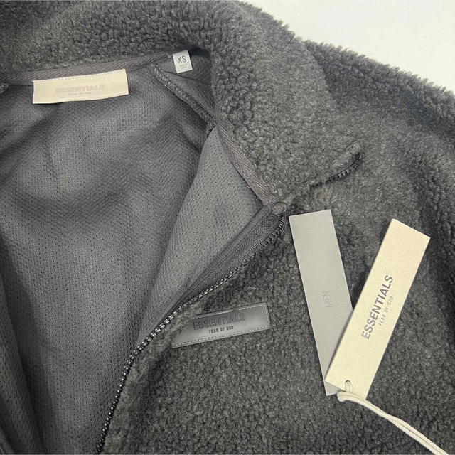 FEAR OF GOD(フィアオブゴッド)のessentials ボア フリース タグ付き 新品 メンズのジャケット/アウター(ブルゾン)の商品写真