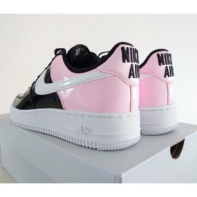 NIKE(ナイキ)の新品★NIKE AIR FORCE 1 '07 エアフォース ワン エナメル メンズの靴/シューズ(スニーカー)の商品写真