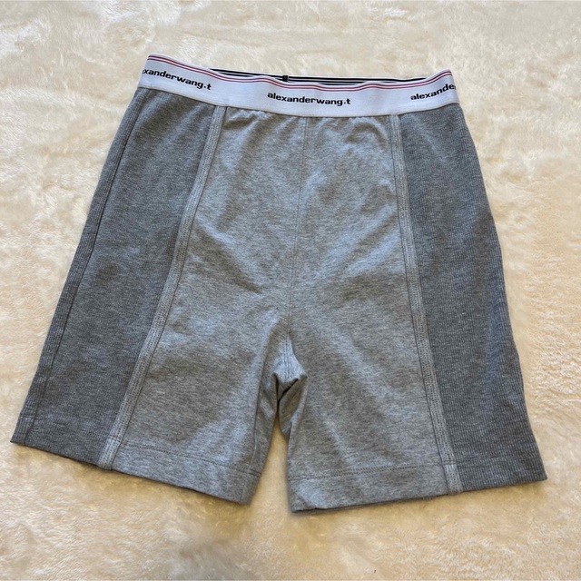 春新作の Wang Alexander - 美品 パンツ ロゴショートレギンス
