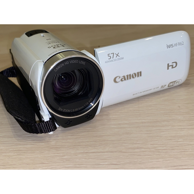 Canon(キヤノン)のivis hf r62 スマホ/家電/カメラのカメラ(ビデオカメラ)の商品写真