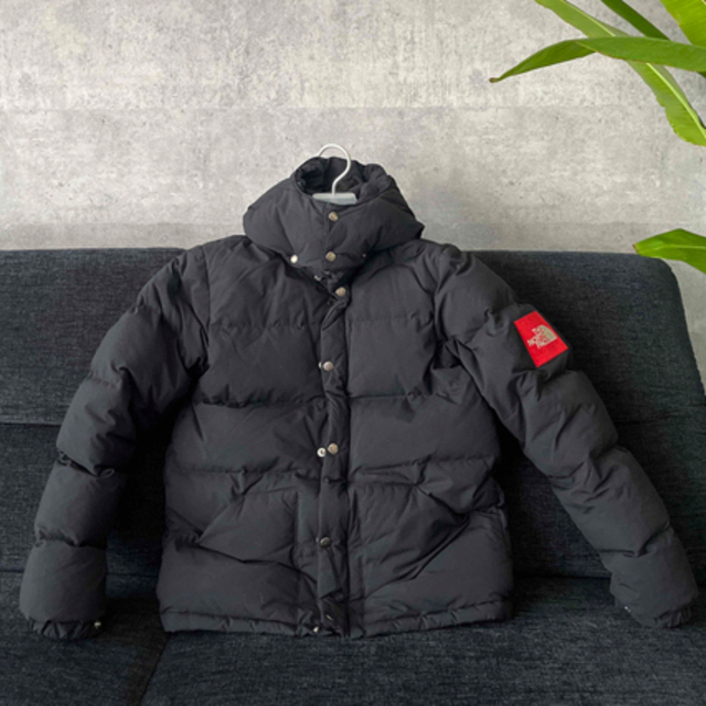 THE NORTH FACE(ザノースフェイス)のノースフェイス　ダウン　キャンプシェラ　ブラック　赤タグ　Lサイズ メンズのジャケット/アウター(ダウンジャケット)の商品写真