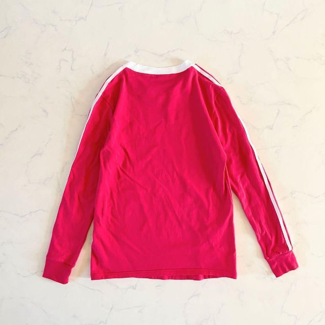 adidas(アディダス)の【美品】Mサイズ adidas アディダス スリーストライプ ロンT 長袖シャツ レディースのトップス(Tシャツ(長袖/七分))の商品写真