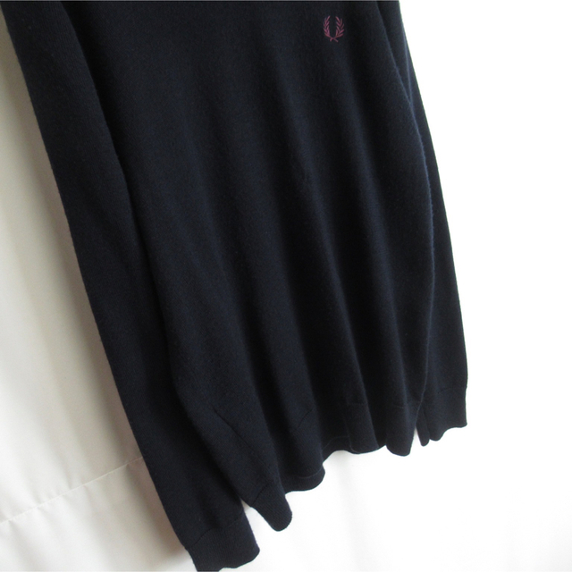 FRED PERRY(フレッドペリー)の専用 FRED PERRY メリノ Vネック セーター トップス プルオーバー メンズのトップス(ニット/セーター)の商品写真