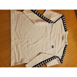 アリーナ(arena)のアリーナチームライン ロングTシャツ 新品　値札はなし サイズL(Tシャツ/カットソー(七分/長袖))